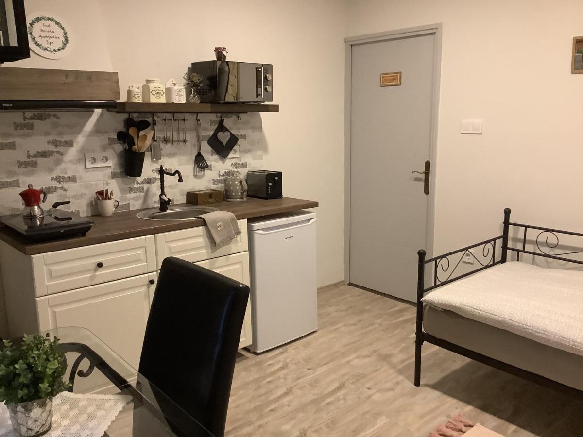 Ezuest Boroka Apartman Eger Exteriér fotografie