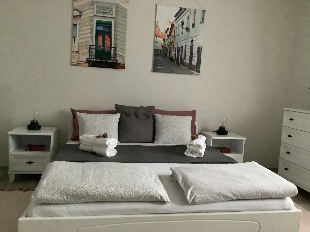 Ezuest Boroka Apartman Eger Exteriér fotografie