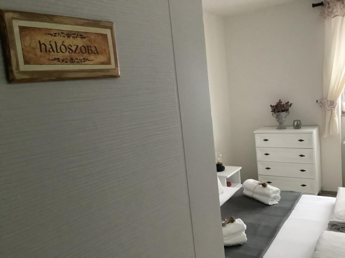 Ezuest Boroka Apartman Eger Exteriér fotografie