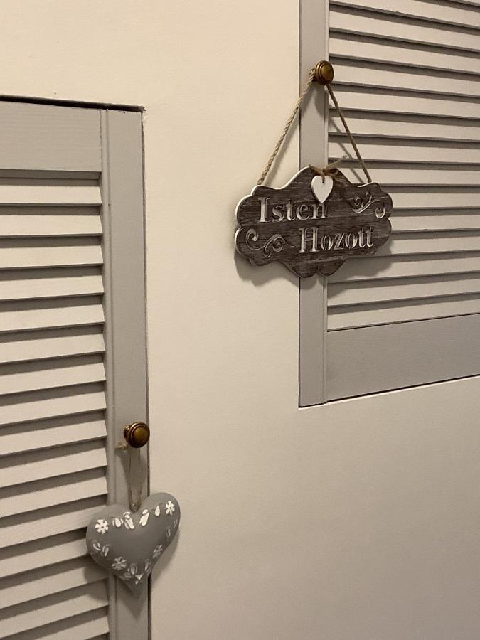 Ezuest Boroka Apartman Eger Exteriér fotografie